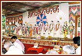 Murtis of Jinja, Tororo, Mwanza, Mombasa & Kisumu in yagna mandap, Kisumu