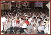 Around 2500 devotees during the welcome assembly