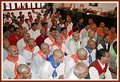 Around 60 yuwaks did mundan to please Swamishri on Samarpan Din