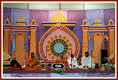 Sadhus perform kirtan aradhana at Lohana Mahajan Vadi