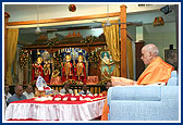 Swamishri's morning puja