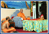 Swamishri's morning puja at Dar-es-Salaam Mandir