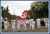 BAPS children enthusiastically participate in the BAPS Centenary Celebration Bhakti Yatra on the streets of Nairobi