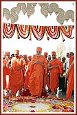 Swamishri entering the Mandir