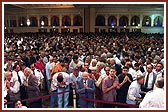 Devotees come for darshan of Swamishri