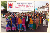 Leader of Brent Council - Cllr. Ann John with the young girls at the Rath Yatra