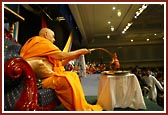 Swamishri colouring Harikrishna Maharaj