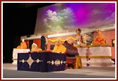 Swamishri doing morning puja