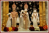 Harikrishna Maharaj and Radha Krishna Dev