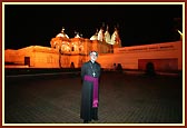 The Archbishop of Canterbury, Dr Rowan Williams outside the Mandir