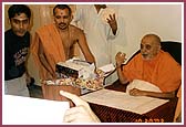 Swamishri's divine response 