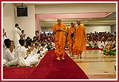 Swamishri's evening walk