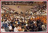 Devotees in the 
              Swagat Sabha at Hofstra University Arena 