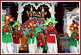 Young children perform a dance for Swamishri