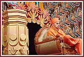 Swamishri at the Sanskruti Program 