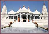 The Mandir seen from different perspectives