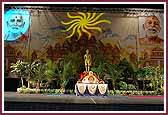 Swamishri performs his morning pooja in front of the murti of Neelkanth Varni 