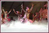 Kishores perform a dance in Swamishri’s presence