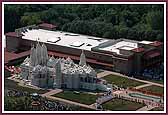 An aerial shot of the majestic Mandir and the adjacent Haveli