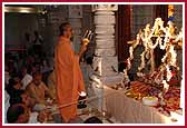 Janmashtami Midnight Aarti