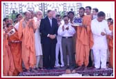  Saints and Congressman Nick Lampson perform the traditional Vedic inauguration ceremony of the newly built Gate  Pramukh Dwar  