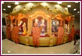 Saints engaged in the pratishtha rituals 
