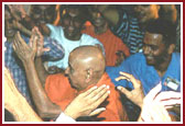 Glimpses of Swamishri in Convention