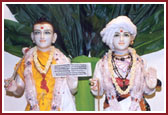 Lord Swaminarayan and Gunatitanand Swami