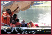 Kirtans and Vedic mantras were sung before  Lord Ganeshji submerged in the water