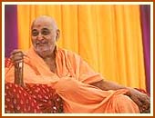 Responding with joy during an assembly, Sarangpur