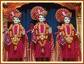 Dham, Dhami & Mukta, Surat Mandir