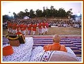 Colorful folk dance by tribals, Saputara, 1 May 1999