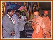The city Mayor, Dep. Mayor and Dep. Police Commissioner were chief guests in the evening assembly , 23 Aug 99 