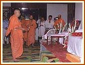 Concluding the assembly with aarti. 1 Sept 99