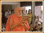 The first aarti after the murti-pratishtha ceremony, Sep 19 1999  