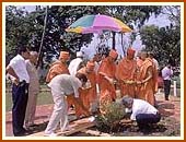 Tree plantation in the mandir garden, Sep 28 1999