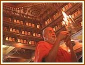 Perfoming arti on Dashera day, 20 Oct 99