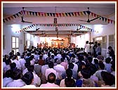 Performing Arti after the Murti Pratishtha ceremony