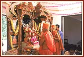 Murti pratishtha ceremony, invoking the Lord in the murtis of Lord Swaminarayan and Gunatitanand Swami 
