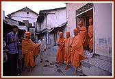 Coming out of Khoda Pandya's home, which Shreeji Maharaj had visited