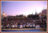 Evening assembly on the precincts of the Swaminarayan Mandir