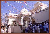 The newly consecrated Shree Swaminarayan Mandir