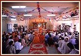  Performing arti after the Murti pratishtha ceremony