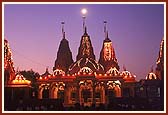 Shree Swaminarayan Mandir, Mahelav