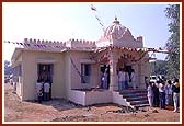 The newly consecrated Shree Swaminarayan Mandir 