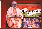 Swamishri during the National anthem