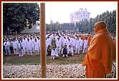 Republic day blessings by Swamishri on the hostel ground