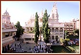 Swaminarayan Mandir, Bochasan