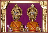 Shri Akshar Purushottam Maharaj fully adorned in 'chandan'