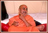 Swamishri's inspiring and stimulating blessings